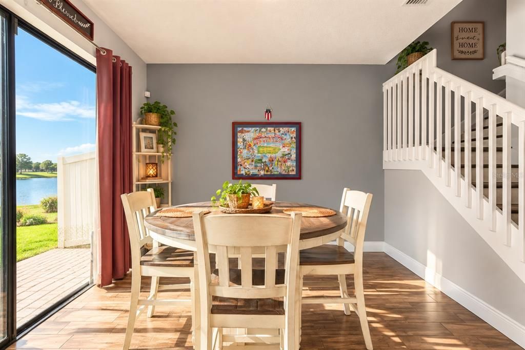 For Sale: $250,000 (3 beds, 2 baths, 1560 Square Feet)