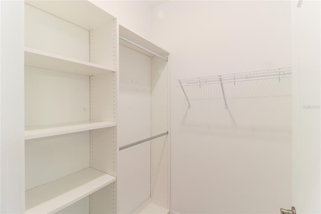 En Venta: $434,900 (2 camas, 2 baños, 1965 Pies cuadrados)