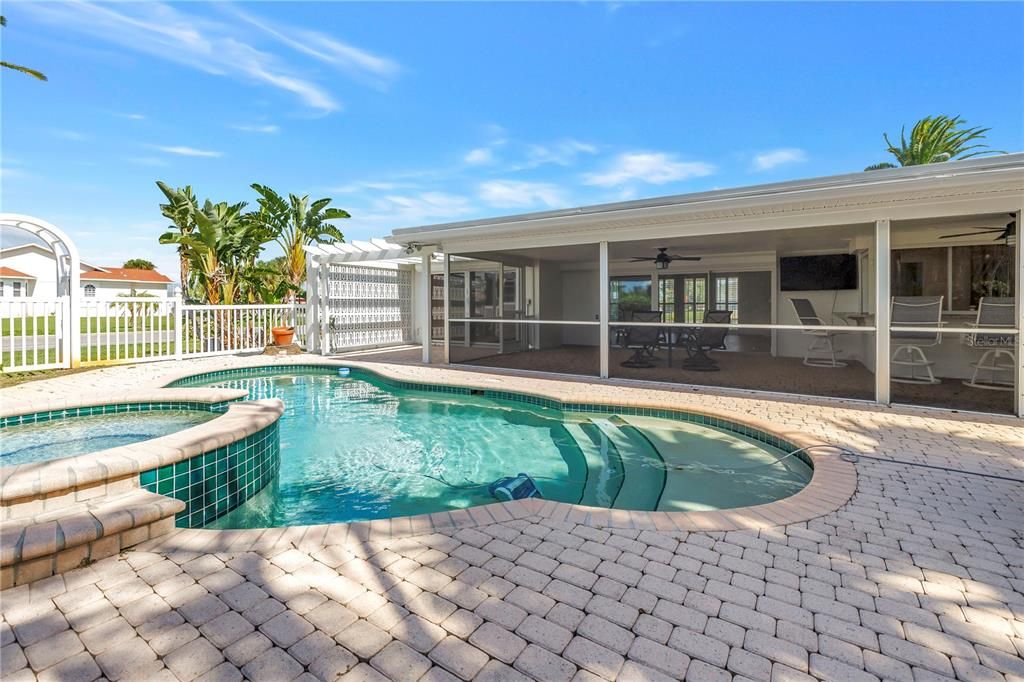 For Rent: $4,200 (3 beds, 2 baths, 1742 Square Feet)