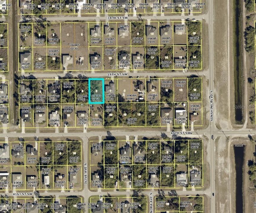 待售: $36,500 (0.25 acres)