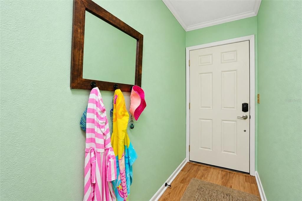 For Sale: $250,000 (2 beds, 2 baths, 1080 Square Feet)