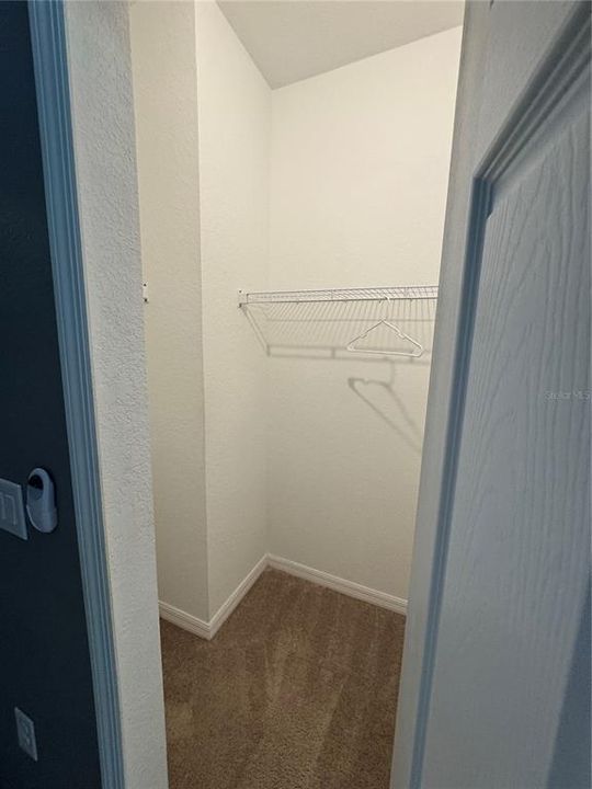 En Venta: $299,000 (3 camas, 2 baños, 1949 Pies cuadrados)