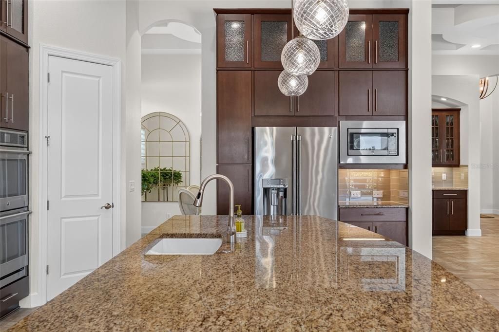 En Venta: $1,299,000 (3 camas, 3 baños, 2898 Pies cuadrados)
