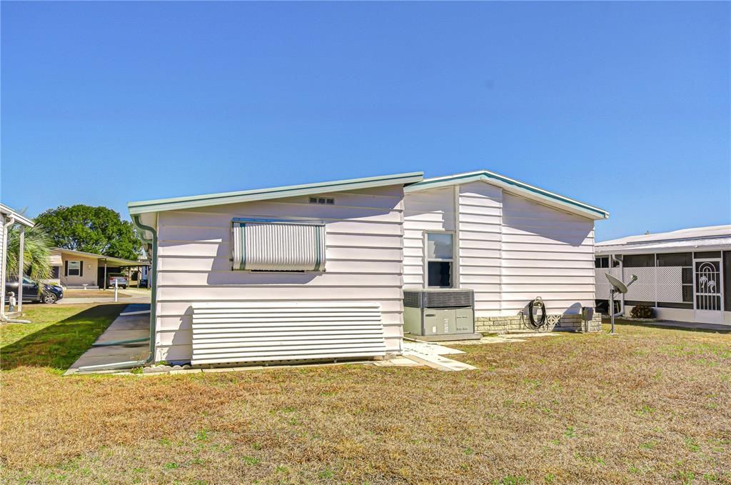 For Sale: $144,900 (2 beds, 2 baths, 1152 Square Feet)