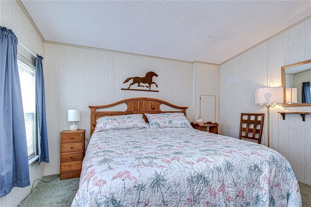 For Sale: $144,900 (2 beds, 2 baths, 1152 Square Feet)