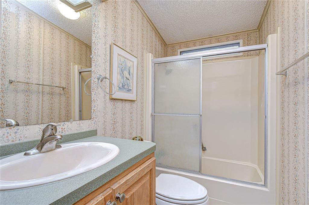 For Sale: $144,900 (2 beds, 2 baths, 1152 Square Feet)