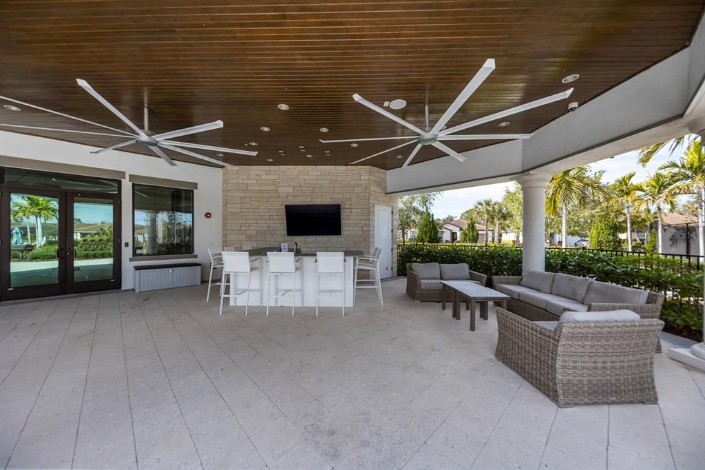 En Venta: $749,000 (2 camas, 2 baños, 2296 Pies cuadrados)