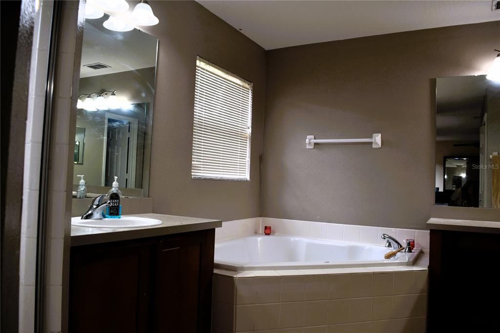 For Sale: $309,000 (4 beds, 2 baths, 2326 Square Feet)