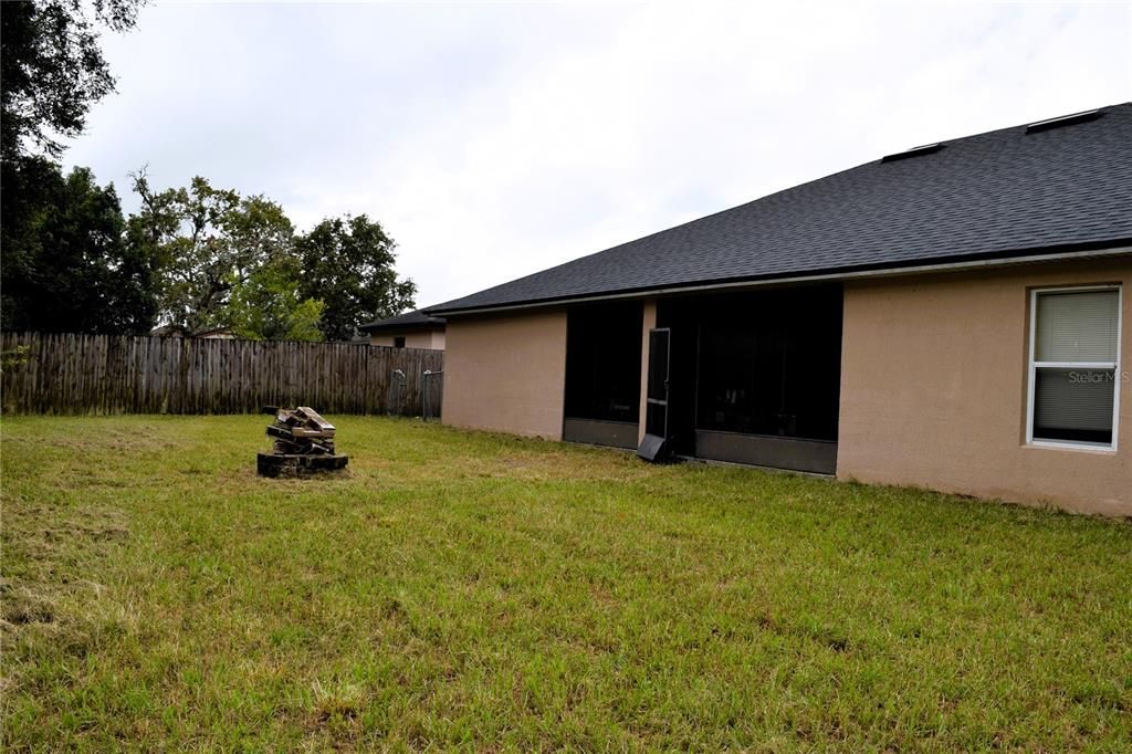 For Sale: $309,000 (4 beds, 2 baths, 2326 Square Feet)