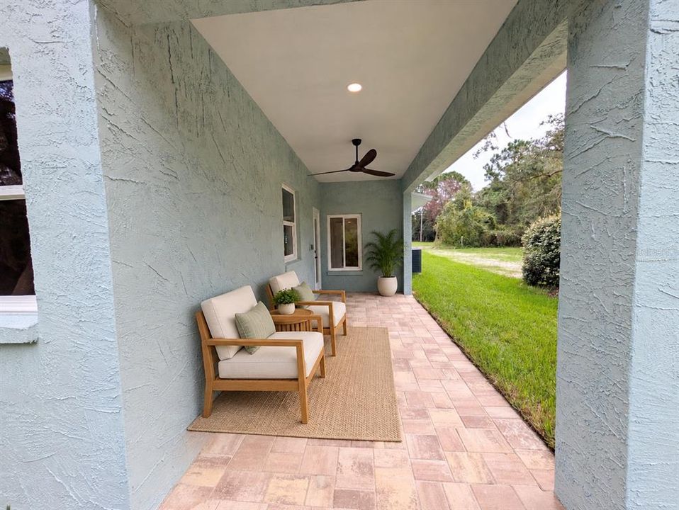 For Sale: $435,000 (3 beds, 2 baths, 1596 Square Feet)