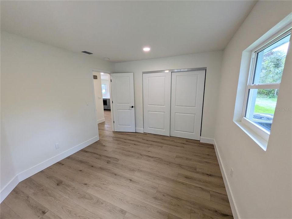 For Sale: $435,000 (3 beds, 2 baths, 1596 Square Feet)