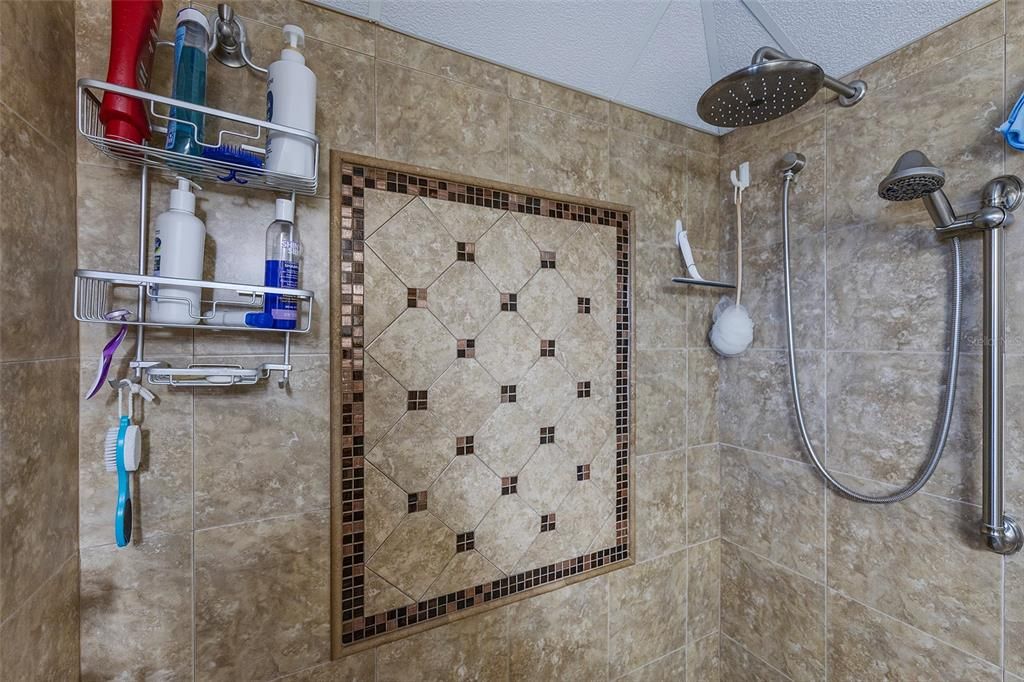 На продажу: $199,900 (3 спален, 2 ванн, 1275 Квадратных фут)