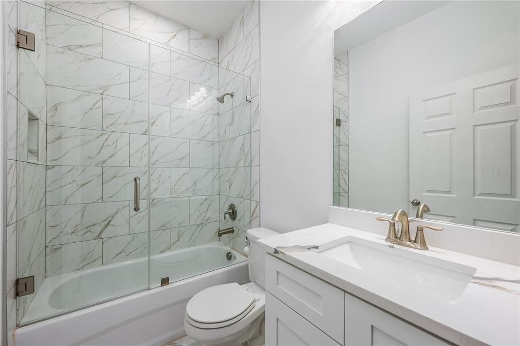 For Rent: $2,300 (3 beds, 2 baths, 1615 Square Feet)