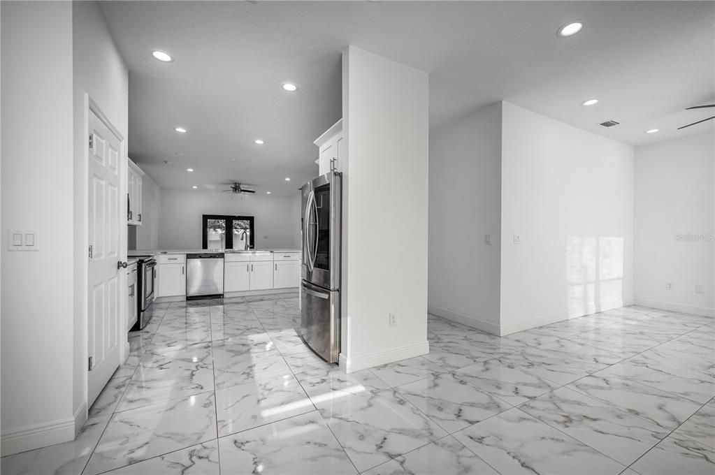 For Rent: $2,300 (3 beds, 2 baths, 1615 Square Feet)