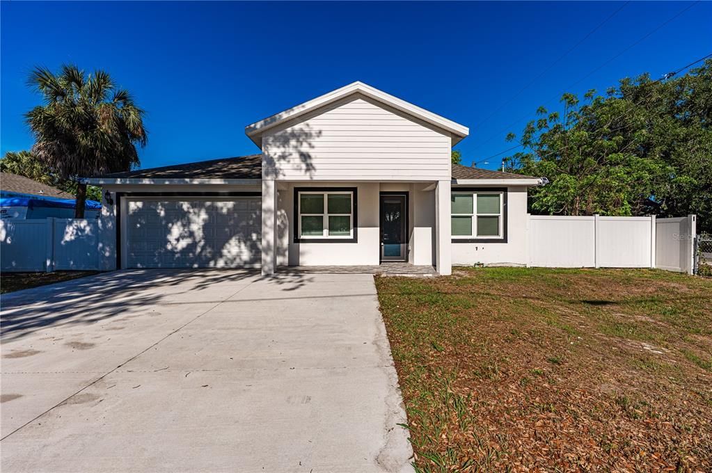 For Rent: $2,300 (3 beds, 2 baths, 1615 Square Feet)