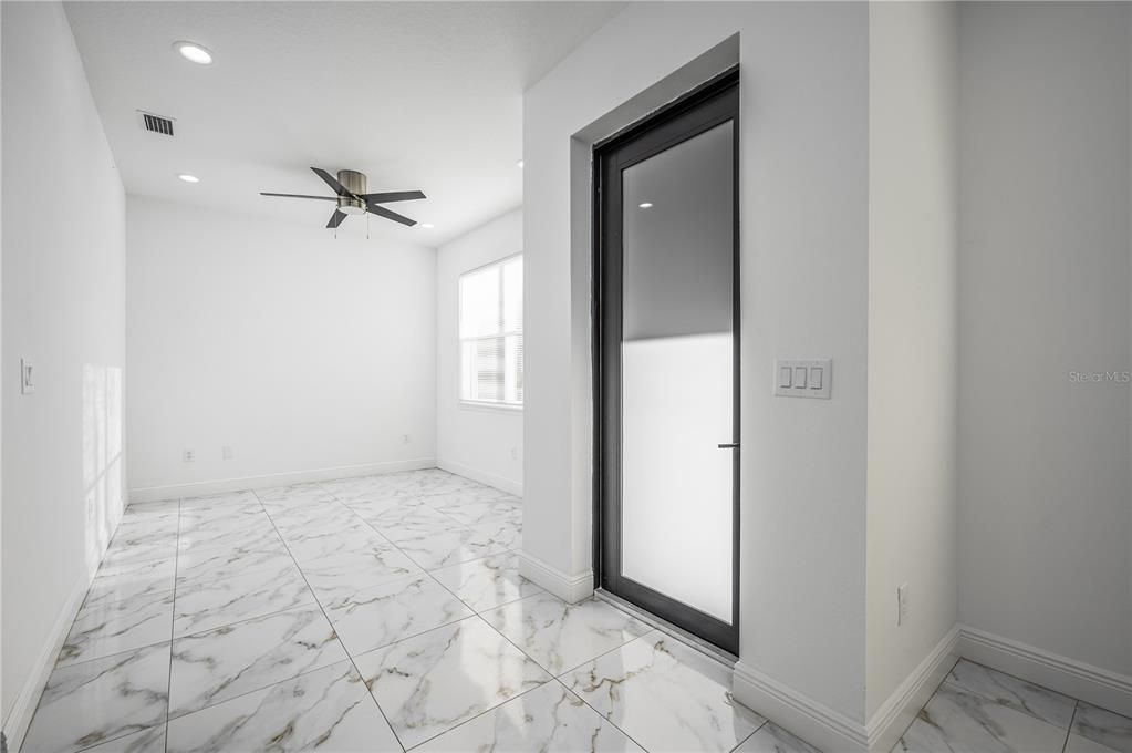 For Rent: $2,300 (3 beds, 2 baths, 1615 Square Feet)