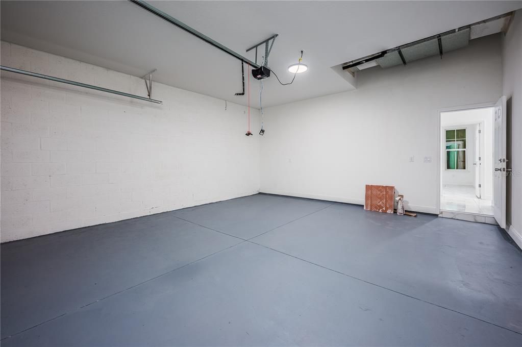 For Rent: $2,300 (3 beds, 2 baths, 1615 Square Feet)