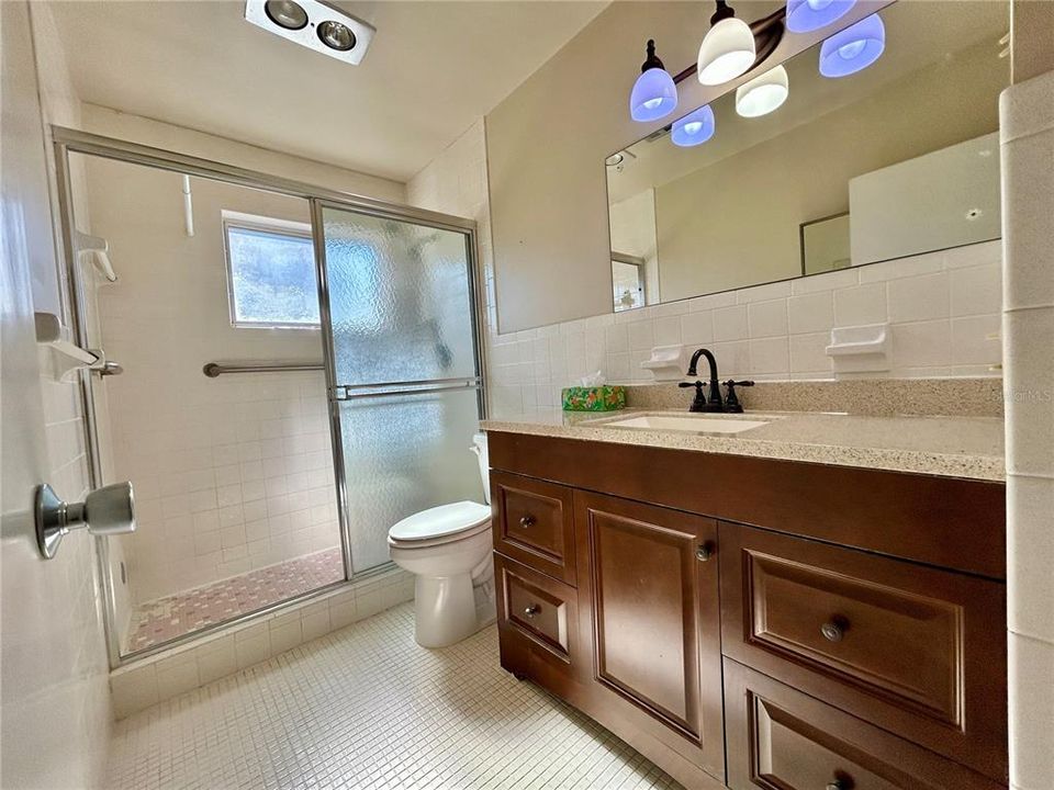 For Sale: $179,900 (2 beds, 2 baths, 1400 Square Feet)