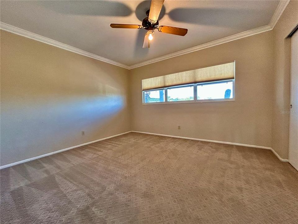 For Sale: $179,900 (2 beds, 2 baths, 1400 Square Feet)