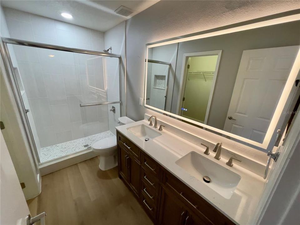 В аренду: $2,600 (2 спален, 2 ванн, 1643 Квадратных фут)