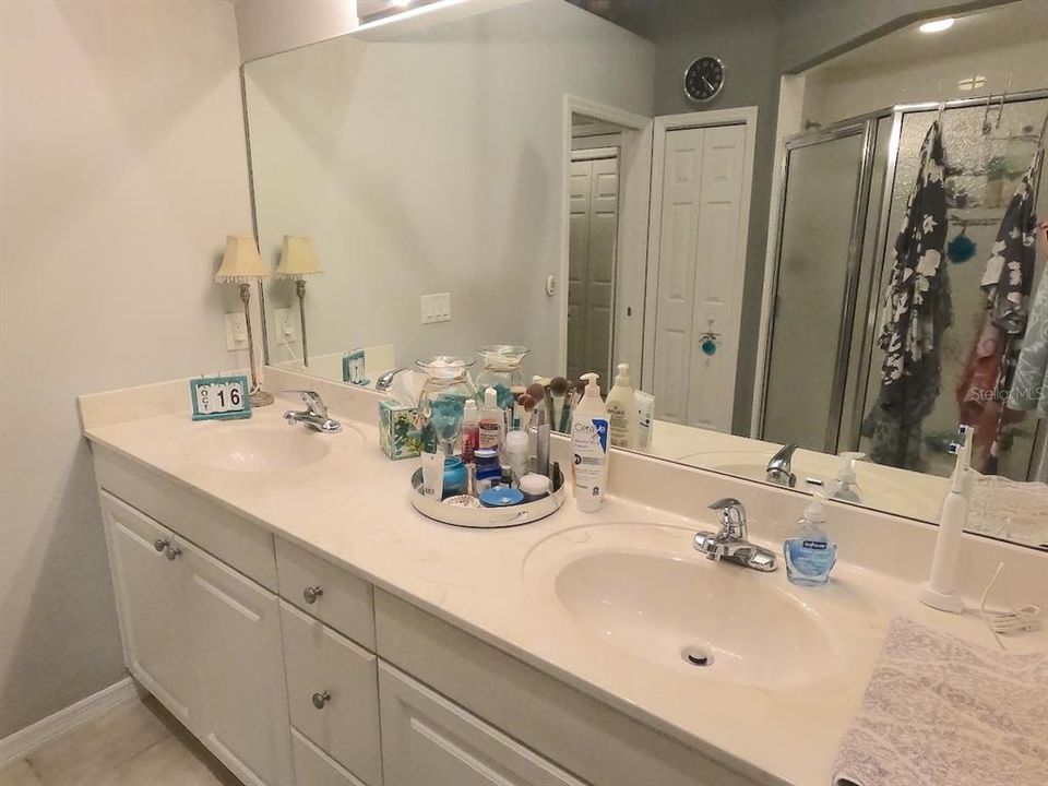 For Sale: $270,000 (3 beds, 2 baths, 1592 Square Feet)