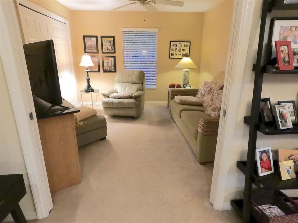 For Sale: $270,000 (3 beds, 2 baths, 1592 Square Feet)