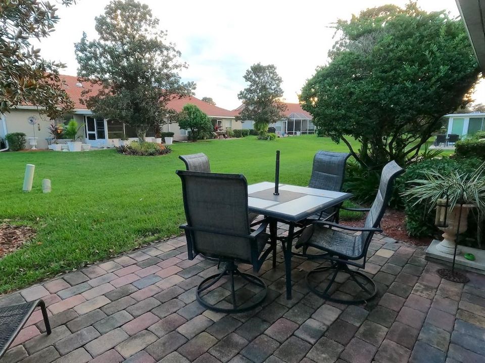 For Sale: $270,000 (3 beds, 2 baths, 1592 Square Feet)