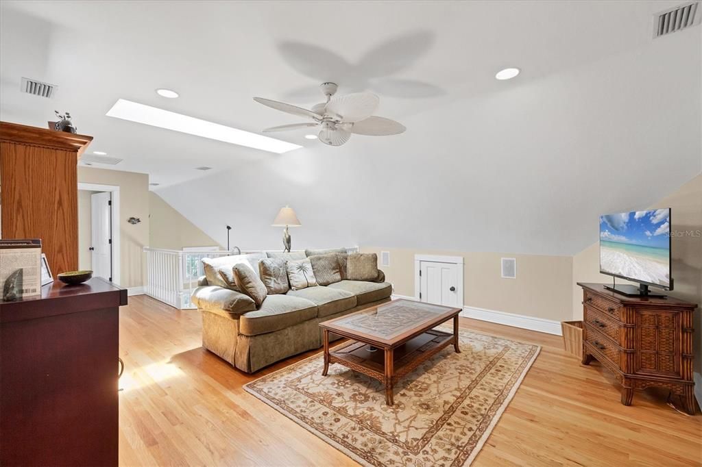 For Sale: $4,695,000 (3 beds, 3 baths, 3210 Square Feet)