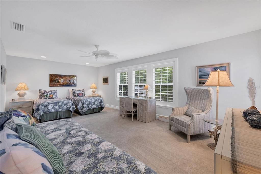 For Sale: $4,695,000 (3 beds, 3 baths, 3210 Square Feet)