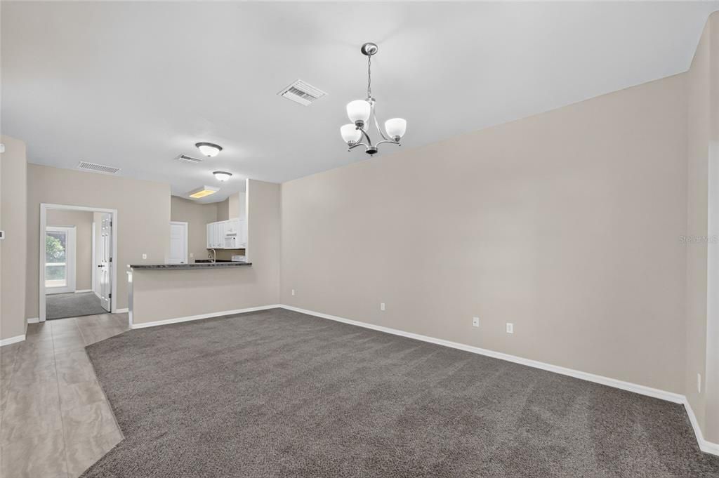 For Sale: $235,000 (3 beds, 2 baths, 1499 Square Feet)