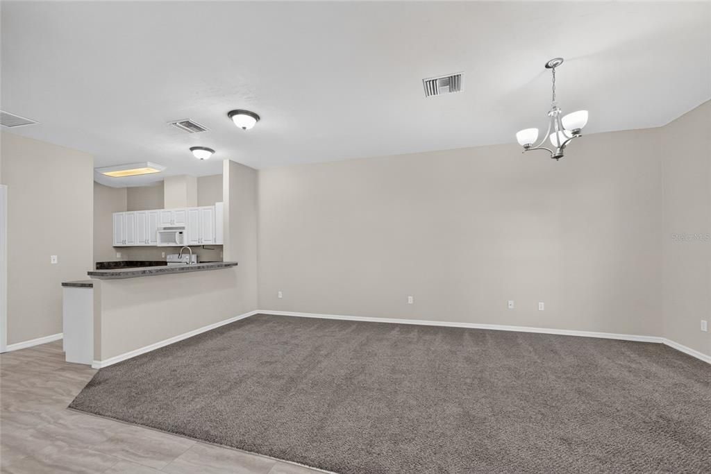 For Sale: $235,000 (3 beds, 2 baths, 1499 Square Feet)