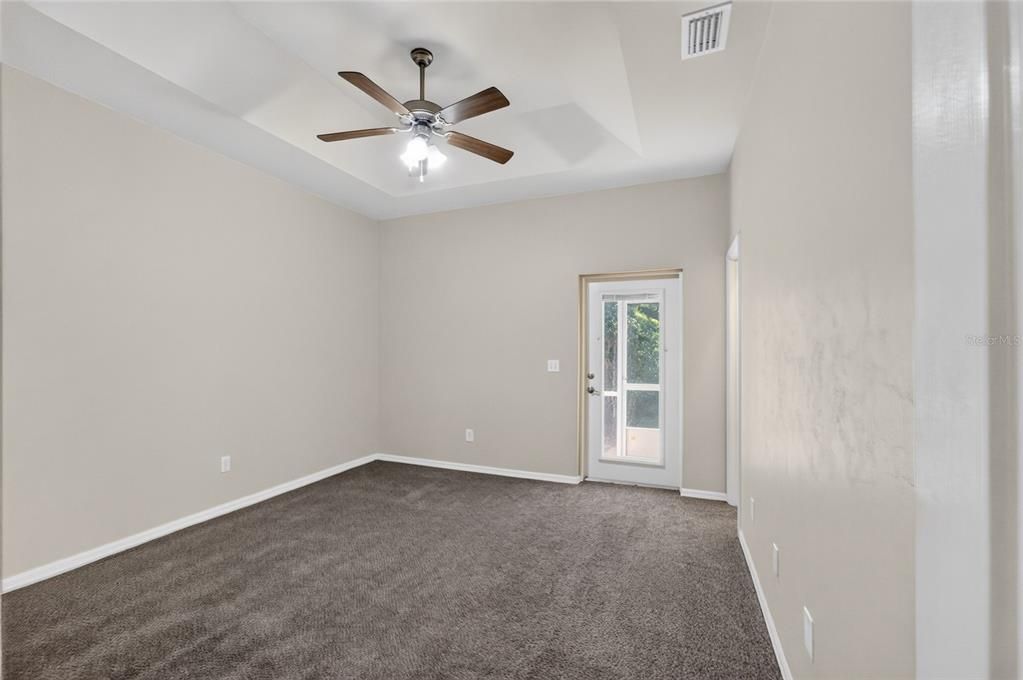 For Sale: $235,000 (3 beds, 2 baths, 1499 Square Feet)