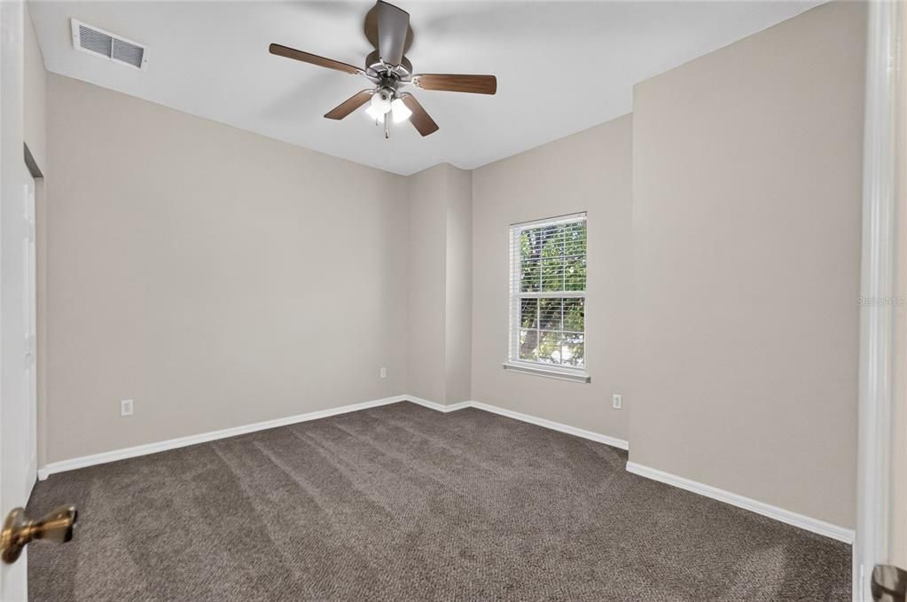 For Sale: $235,000 (3 beds, 2 baths, 1499 Square Feet)
