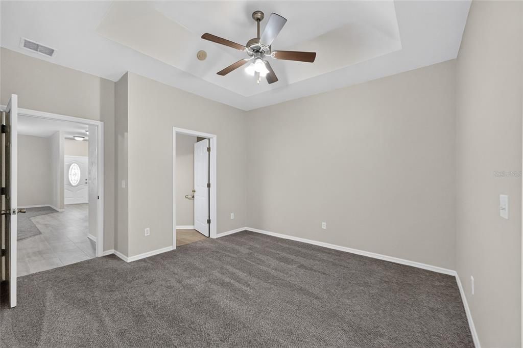 For Sale: $235,000 (3 beds, 2 baths, 1499 Square Feet)