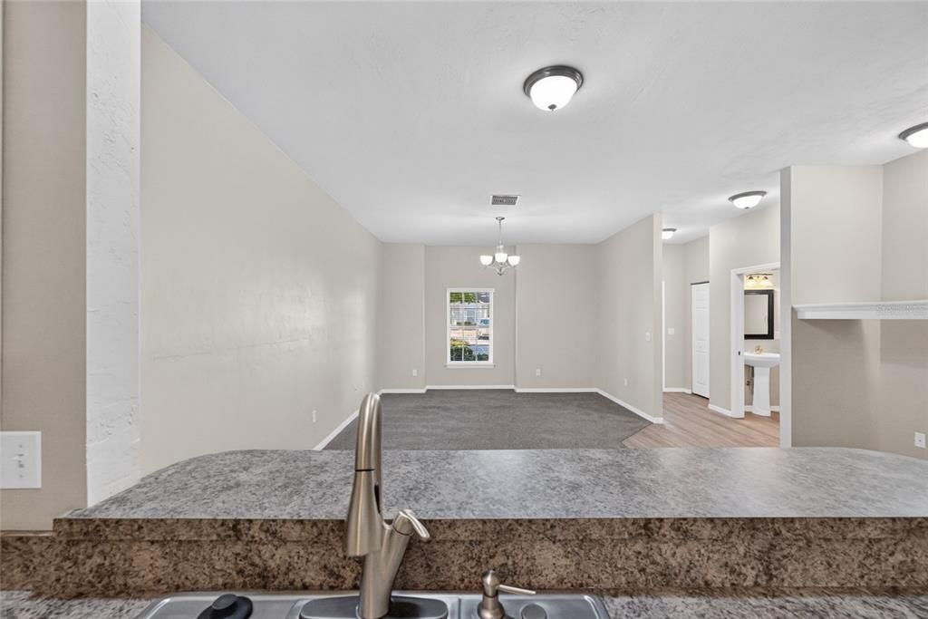 For Sale: $235,000 (3 beds, 2 baths, 1499 Square Feet)