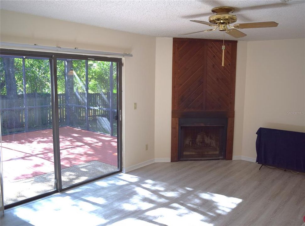 For Sale: $449,000 (3 beds, 2 baths, 1472 Square Feet)