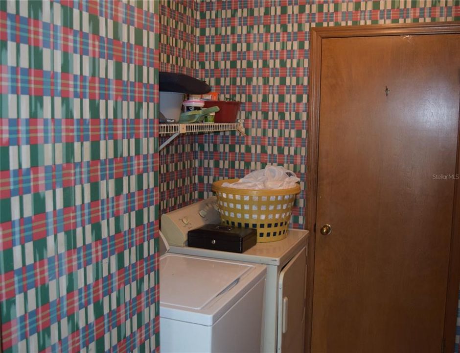 For Sale: $449,000 (3 beds, 2 baths, 1472 Square Feet)
