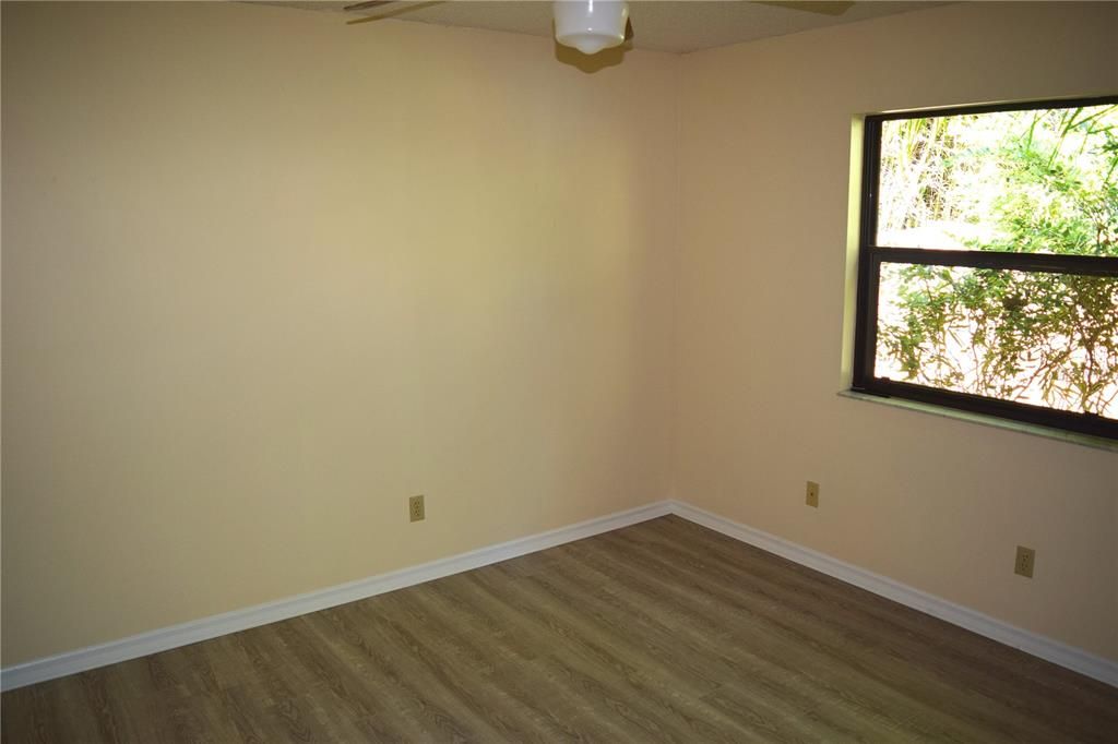 For Sale: $449,000 (3 beds, 2 baths, 1472 Square Feet)