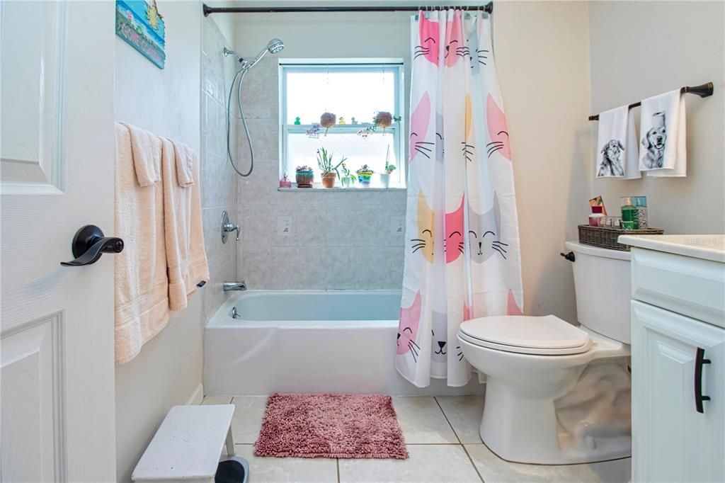 En Venta: $419,000 (2 camas, 2 baños, 1419 Pies cuadrados)