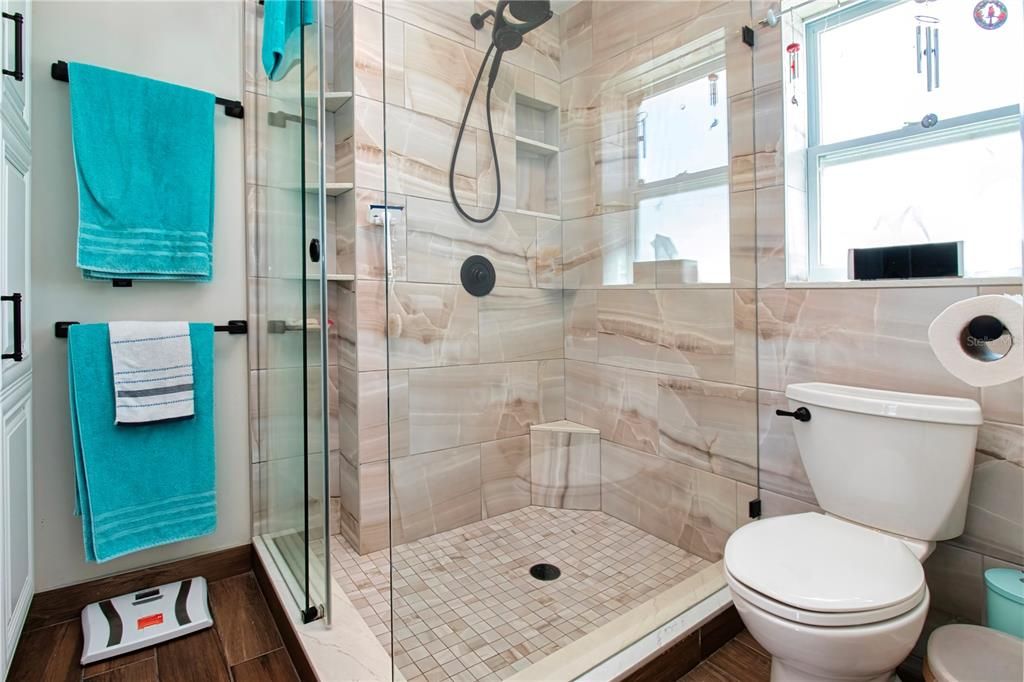 En Venta: $419,000 (2 camas, 2 baños, 1419 Pies cuadrados)