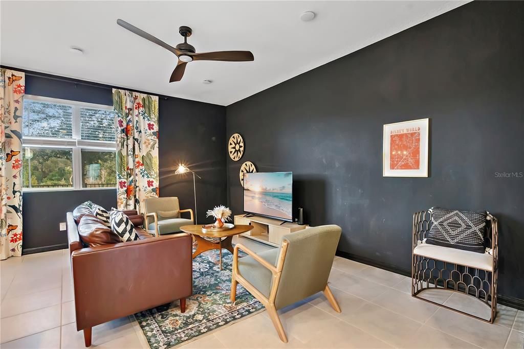 For Sale: $349,999 (3 beds, 2 baths, 1653 Square Feet)