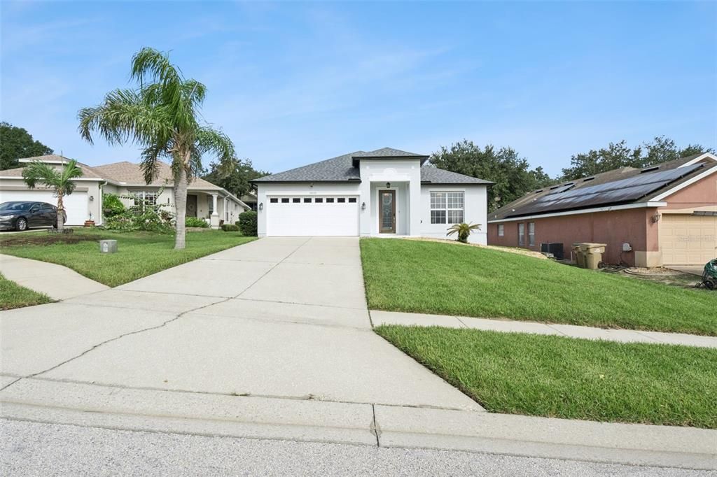For Sale: $389,000 (3 beds, 2 baths, 2004 Square Feet)