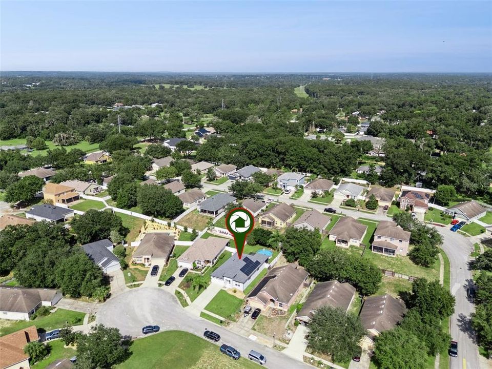 For Sale: $389,000 (3 beds, 2 baths, 2004 Square Feet)