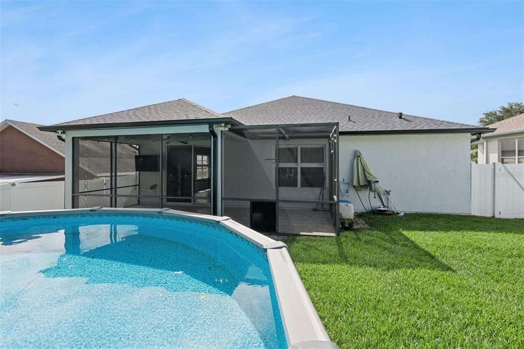 For Sale: $389,000 (3 beds, 2 baths, 2004 Square Feet)