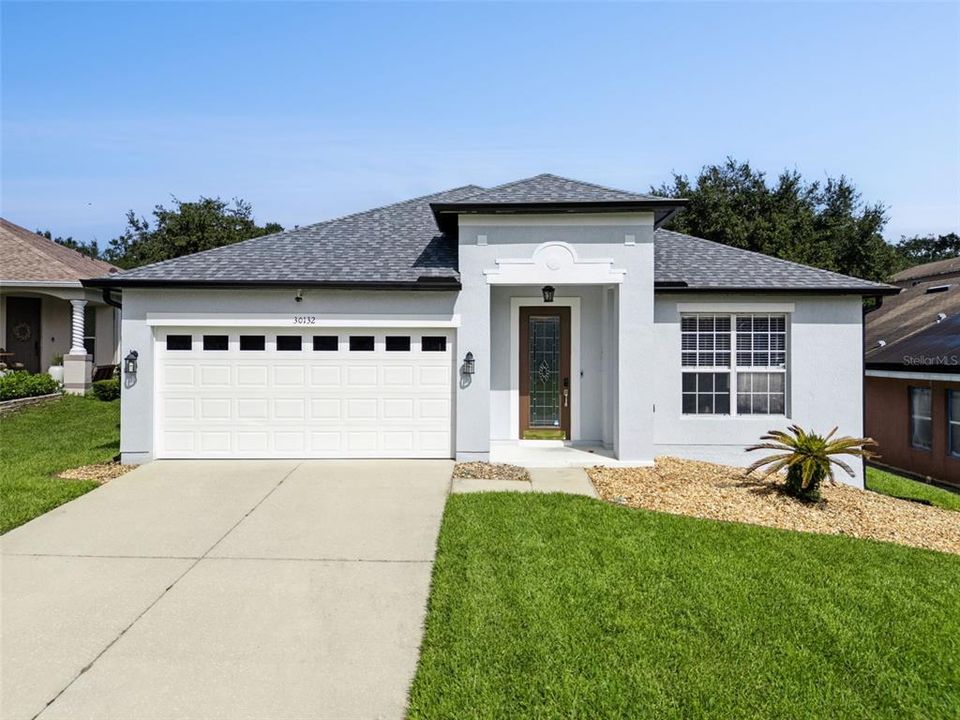 For Sale: $389,000 (3 beds, 2 baths, 2004 Square Feet)