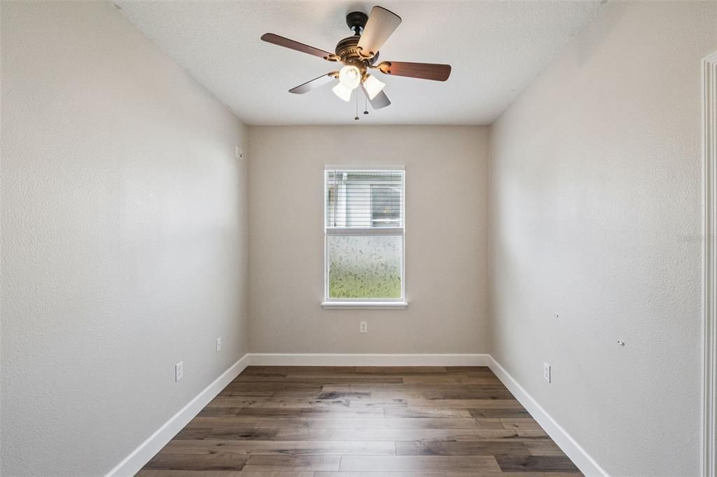 For Sale: $389,000 (3 beds, 2 baths, 2004 Square Feet)