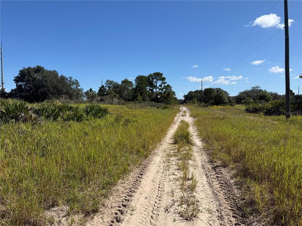 待售: $15,000 (0.23 acres)