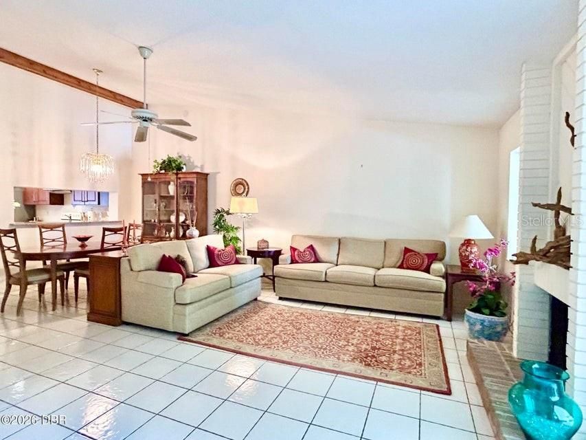 For Sale: $229,000 (3 beds, 2 baths, 1430 Square Feet)