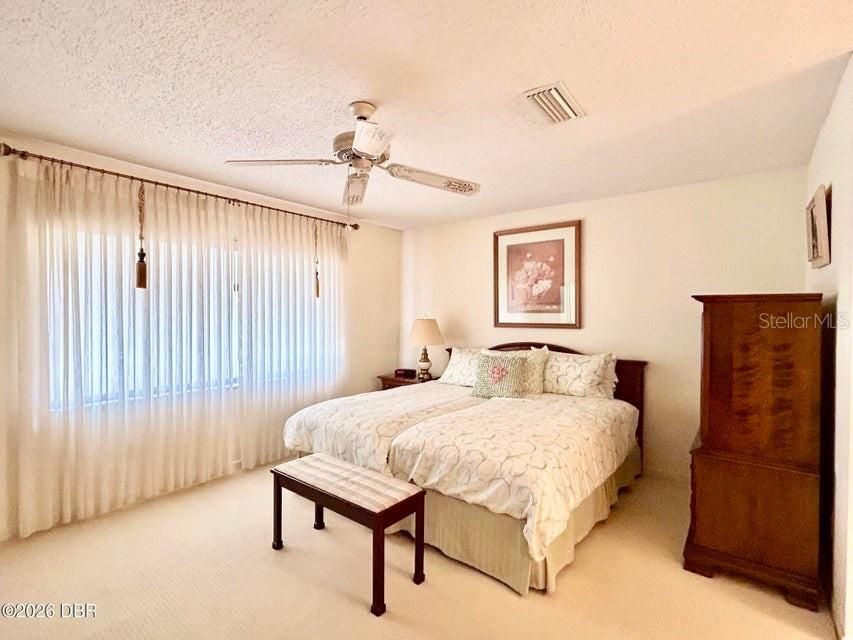 For Sale: $229,000 (3 beds, 2 baths, 1430 Square Feet)