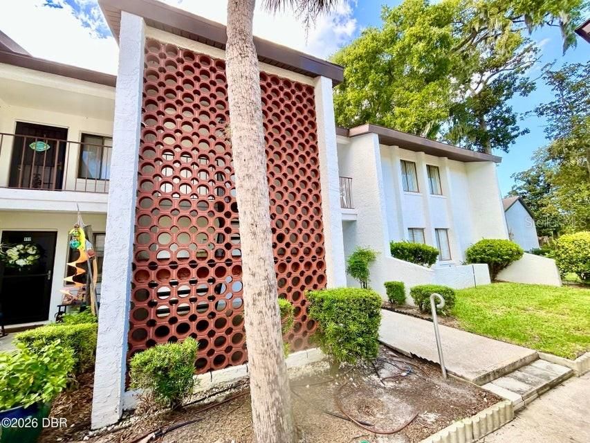 For Sale: $229,000 (3 beds, 2 baths, 1430 Square Feet)